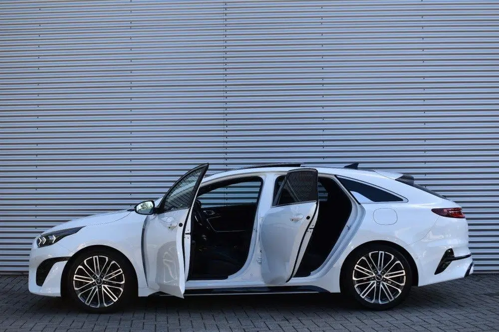 Kia Ceed PRO CEED 1.5 T-GDI GT-PLUSLINE uit 2022, foto 8