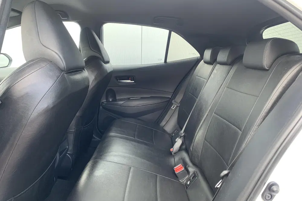 Toyota Corolla Hybrid 140 Executive uit 2022, foto 8