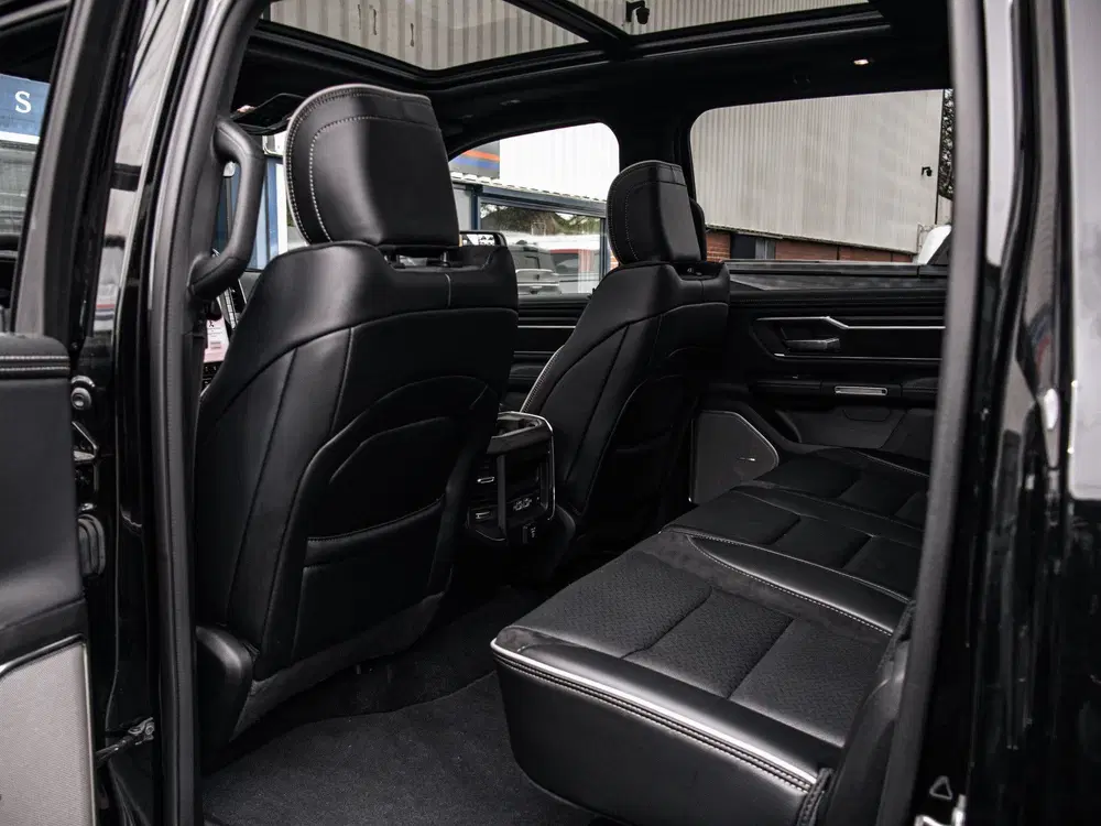 Dodge RAM Laramie Premium Luchtvering uit 2024, foto 15