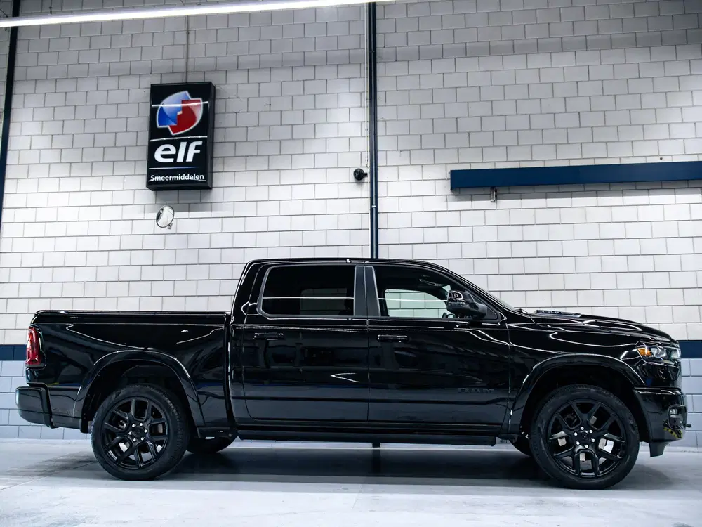 Dodge RAM Laramie Premium Luchtvering uit 2024, foto 2