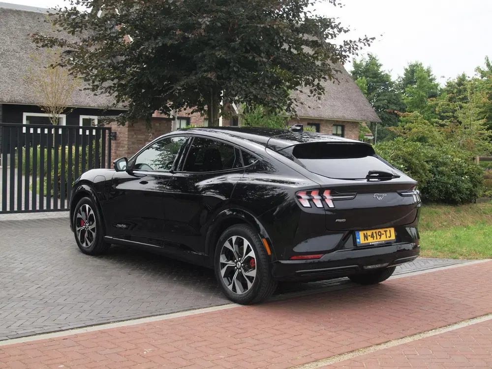 Ford Mustang Mach-E Extended AWD 98 kWh uit 2021, foto 8