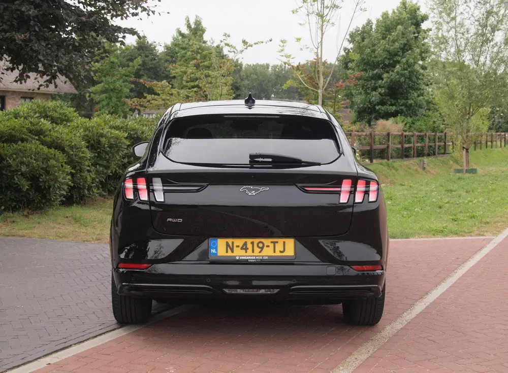 Ford Mustang Mach-E Extended AWD 98 kWh uit 2021, foto 9