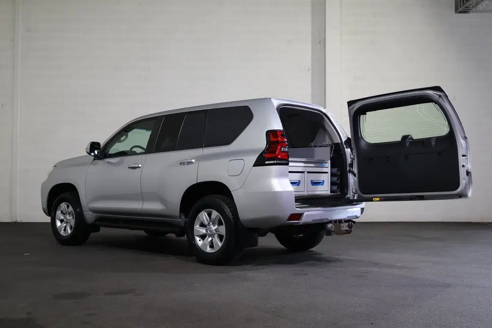 Toyota Land Cruiser 2.8 D-4D-F Challenger Window Van uit 2019, foto 12