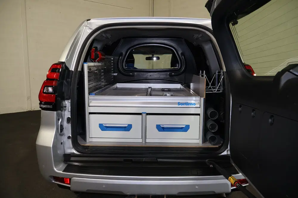 Toyota Land Cruiser 2.8 D-4D-F Challenger Window Van uit 2019, foto 3