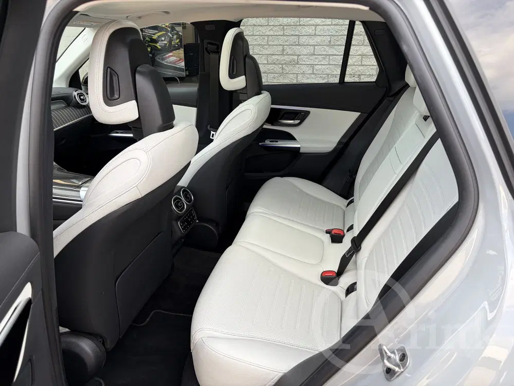 Mercedes-Benz GLC GLC 300e 4MATIC AMG Line Premium uit 2025, foto 13
