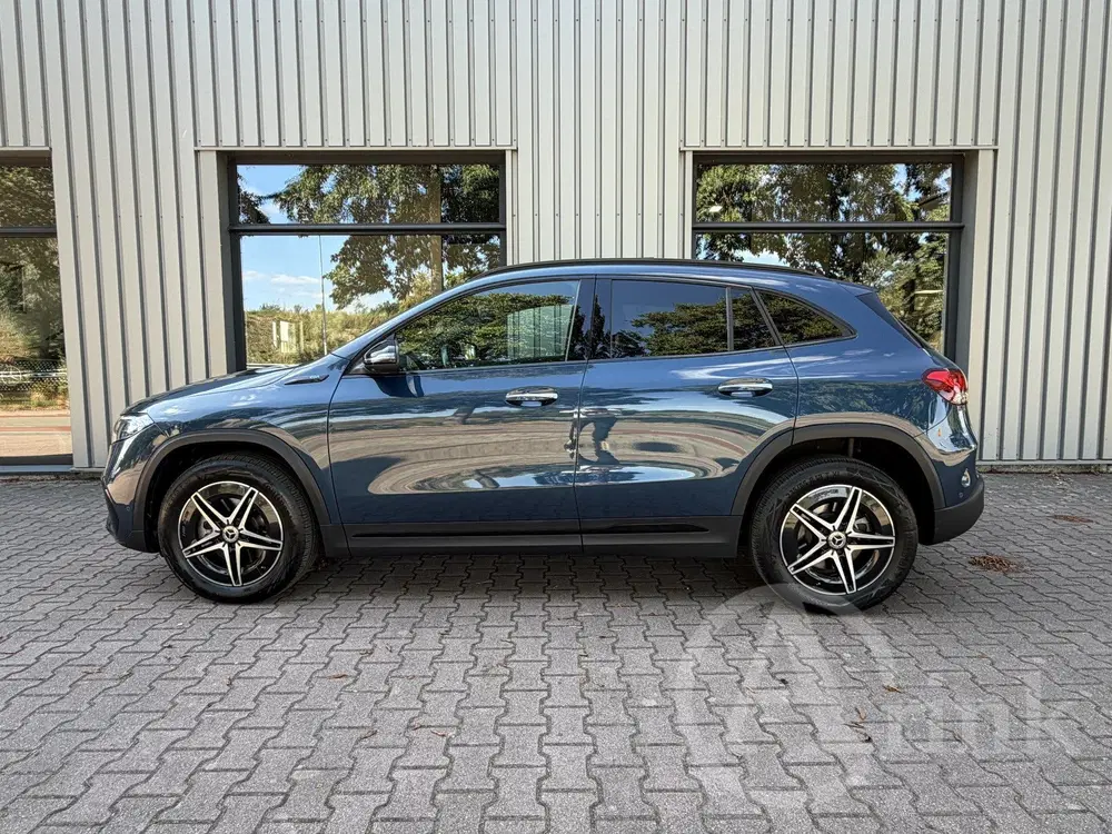 Mercedes-Benz EQA 250 Business Solution AMG 67 kWh Panoramad uit 2021, foto 5