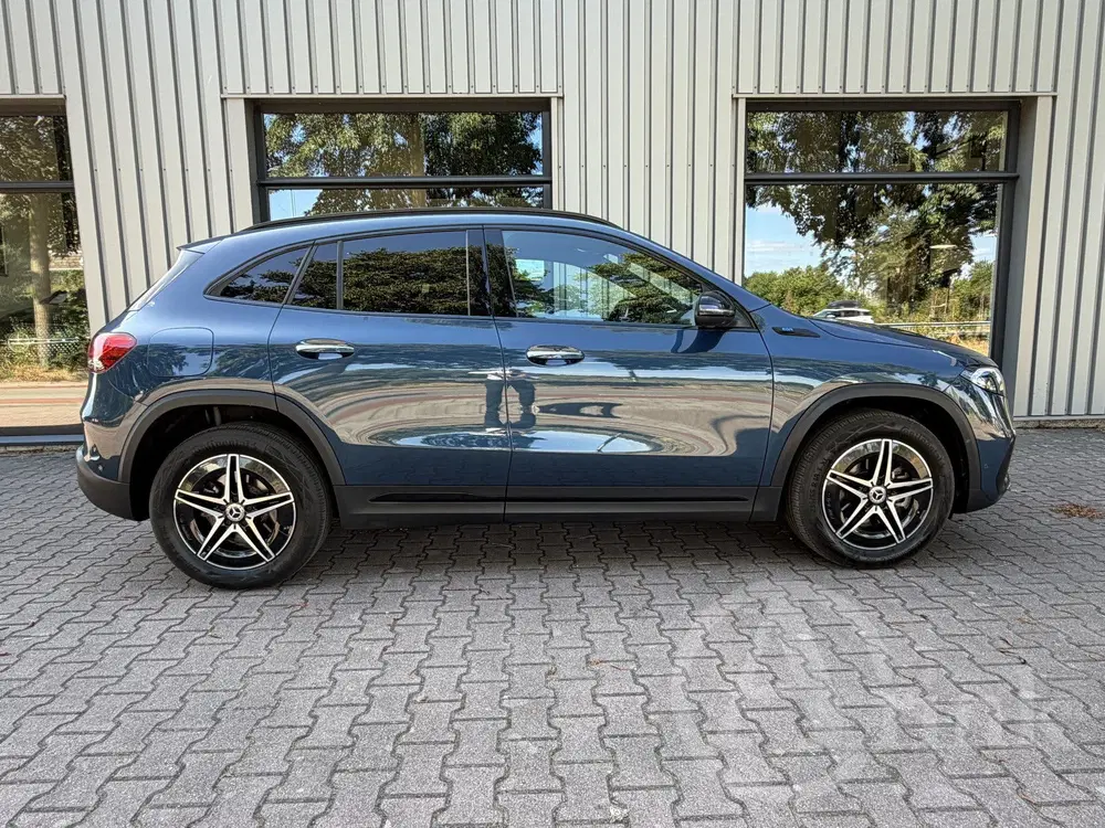 Mercedes-Benz EQA 250 Business Solution AMG 67 kWh Panoramad uit 2021, foto 8