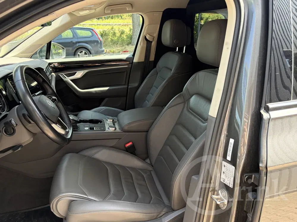 Volkswagen Touareg 3.0 TDI V6 GRIJSKENTEKEN 3.5T Trekhaak uit 2021, foto 9