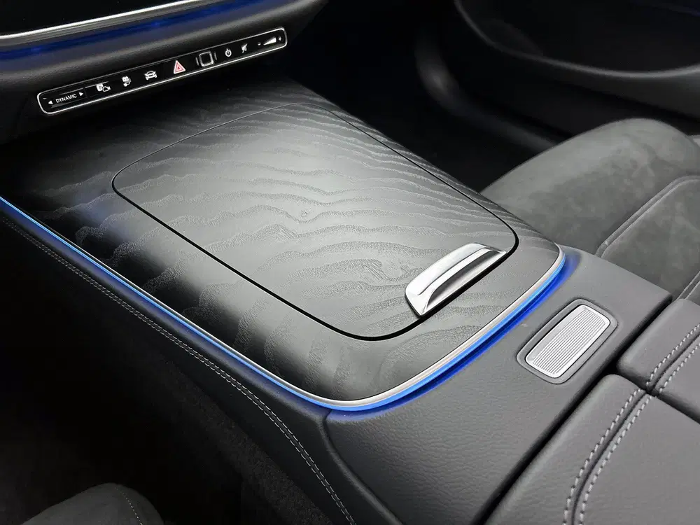 Mercedes-Benz E-Klasse 300 e Business Solution AMG uit 2026, foto 11