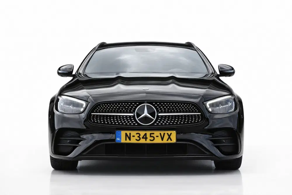 Mercedes-Benz E-Klasse 200 AMG NIGHT uit 2022, foto 3