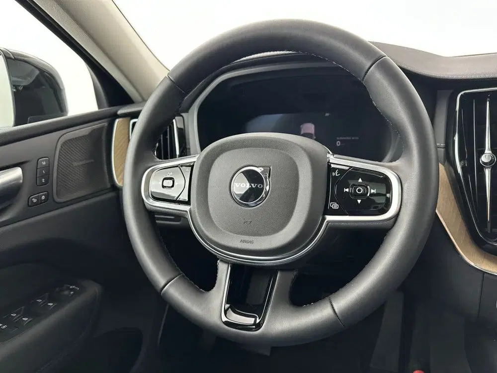 Volvo XC60 T6 398PK Recharge Ultra Dark uit 2026, foto 15
