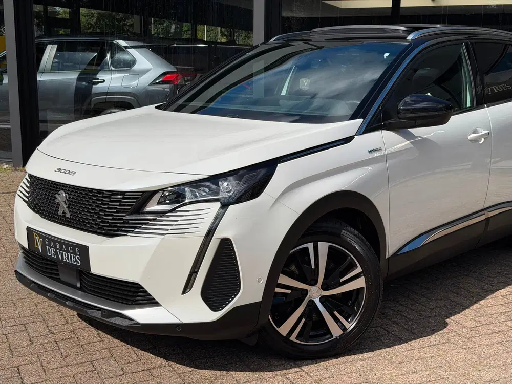 Peugeot 3008 1.6 HYbrid 225 GT Panoramadak ACC Lane Cam uit 2022, foto 7