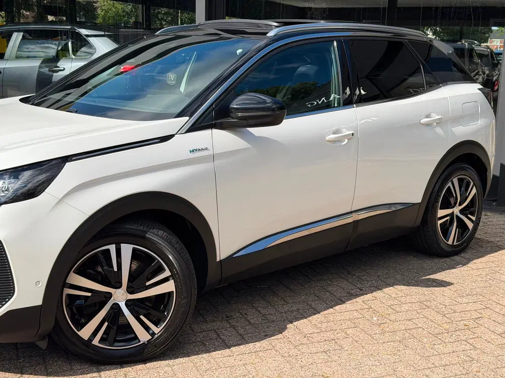 Peugeot 3008 1.6 HYbrid 225 GT Panoramadak ACC Lane Cam uit 2022, foto 9