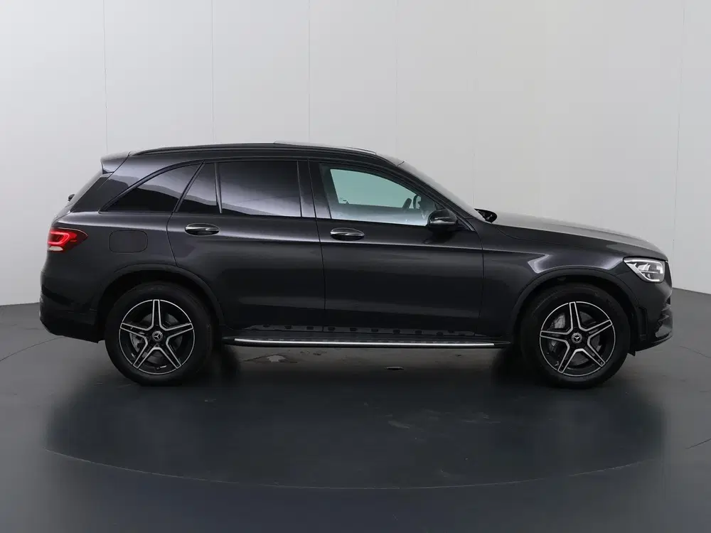 Mercedes-Benz GLC 300e 4MATIC Business Solution AMG uit 2022, foto 6