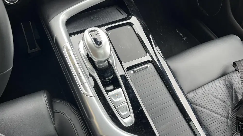 Voyah Free 4WD 106 kWh Business Trekhaak Black Line l uit 2025, foto 14