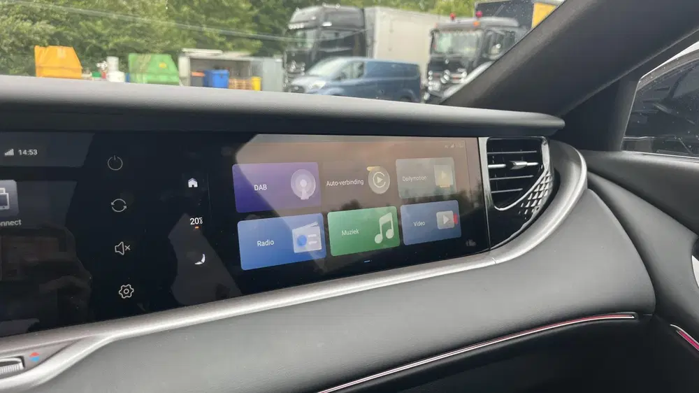 Voyah Free 4WD 106 kWh Business Trekhaak Black Line l uit 2025, foto 15