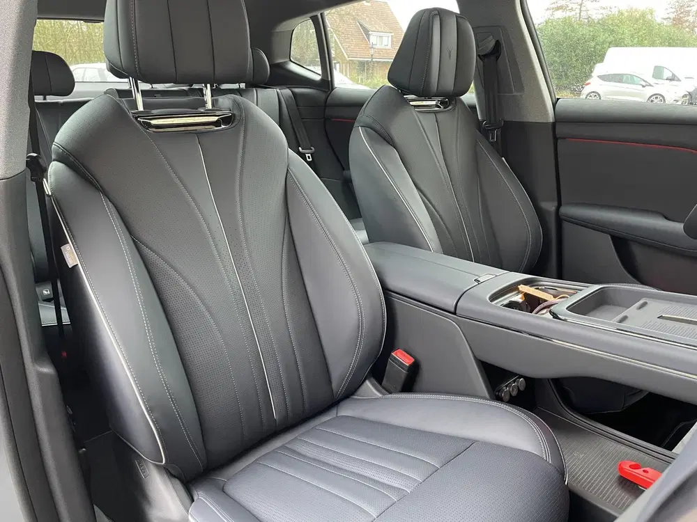 Voyah Courage Business Edition 80 kWh l Stoel verwarming uit 2026, foto 9