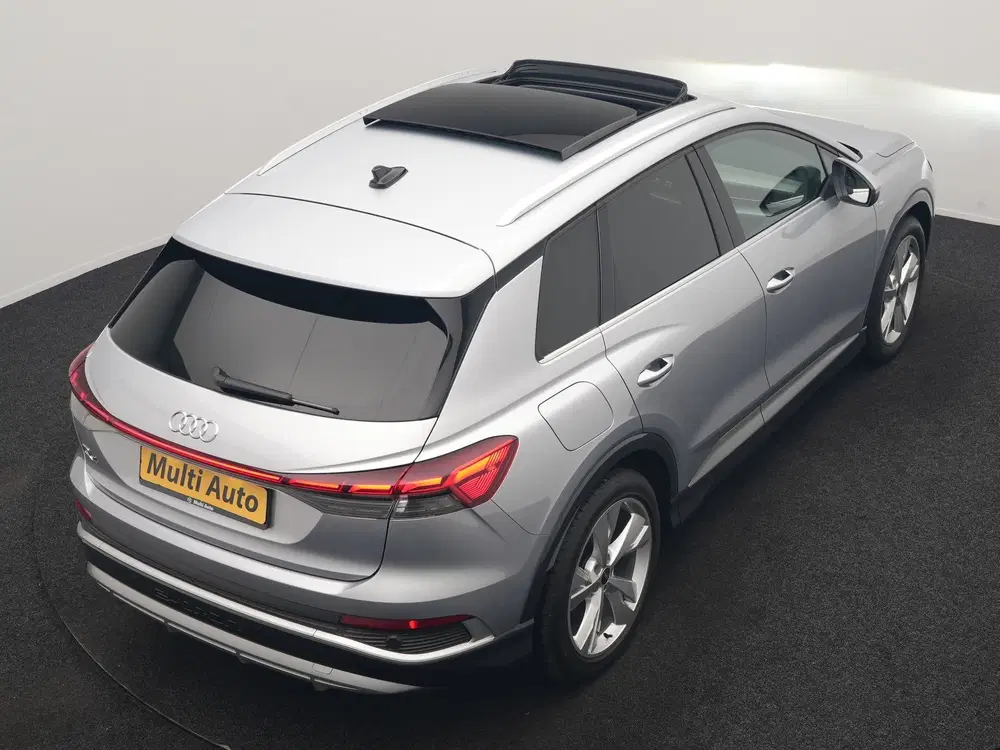 Audi Q4 e-tron 40 S Line 77 kWh 204pk Dealer O.H. uit 2024, foto 12
