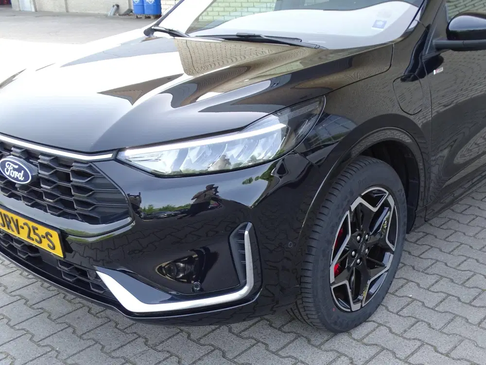 Ford Kuga 2.5 PHEV ST-Line X 243 PK uit 2024, foto 4