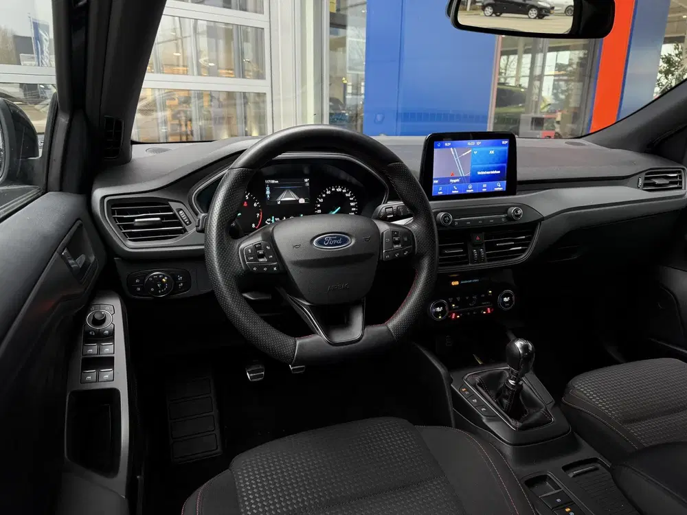 Ford Focus 1.0 EcoBoost Hybrid ST Line uit 2022, foto 13