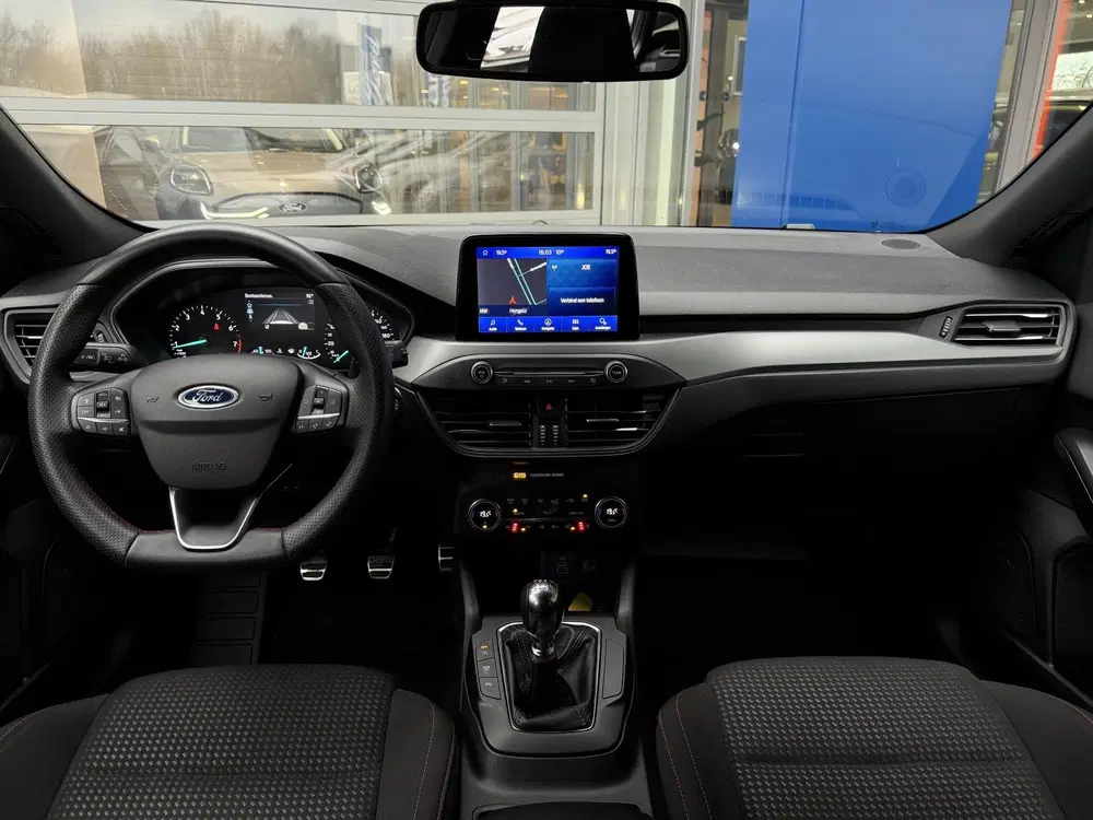 Ford Focus 1.0 EcoBoost Hybrid ST Line uit 2022, foto 8