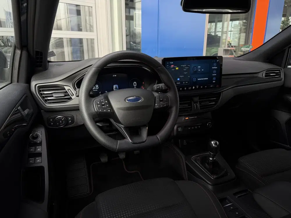 Ford Focus 1.0 Hybrid ST Line X uit 2025, foto 10