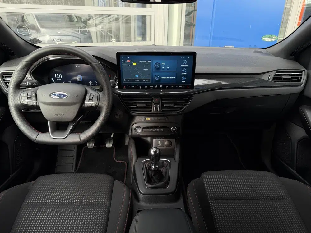 Ford Focus 1.0 Hybrid ST Line X uit 2025, foto 2