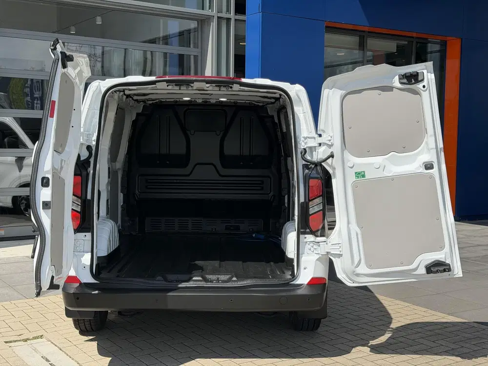 Ford Transit Custom 320 2.5 PHEV L1H1 Trend uit 2025, foto 6