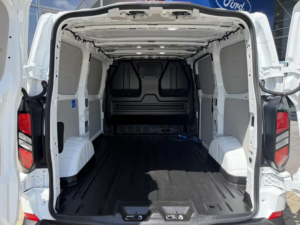 Ford Transit Custom 320 2.5 PHEV L1H1 Trend uit 2025, foto 7