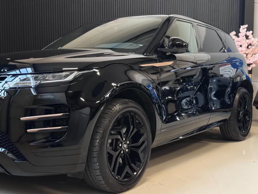 Land Rover Range Rover Evoque 2.0 D150 AWD R-Dynamic SE uit 2019, foto 3