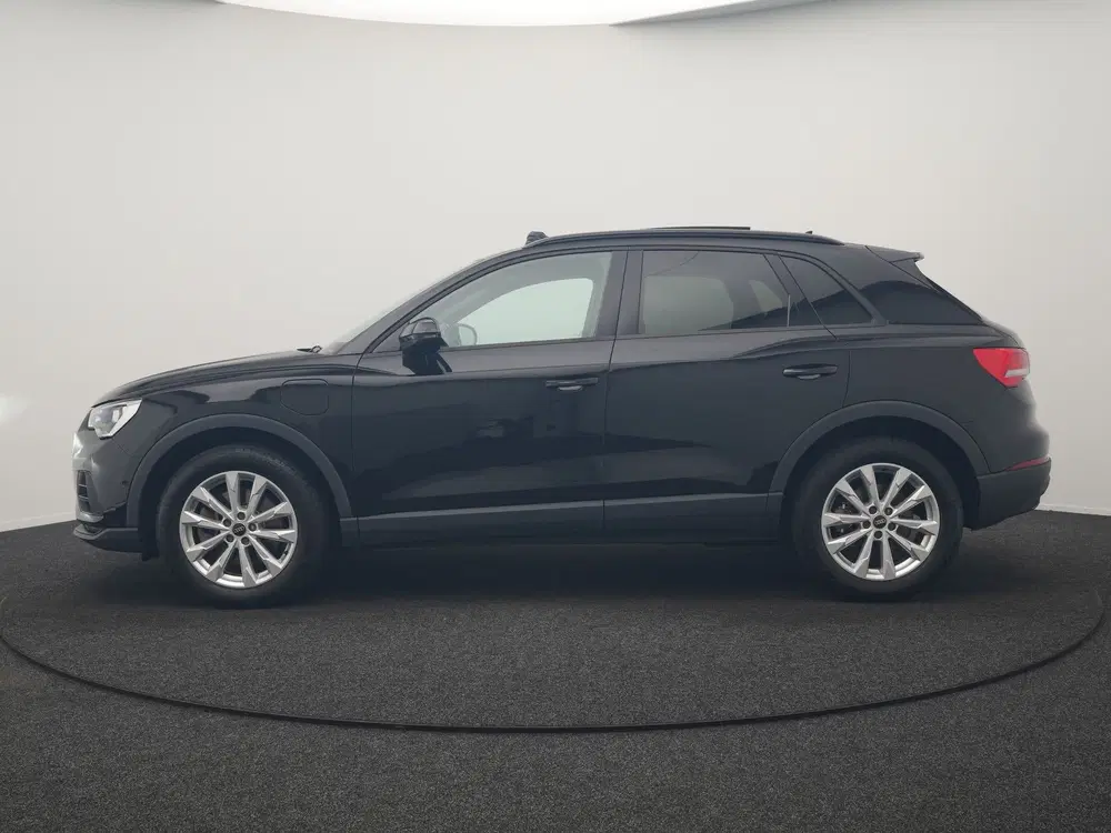 Audi Q3 45 TFSI e Business Edition PHEV 245pk Deal uit 2022, foto 2