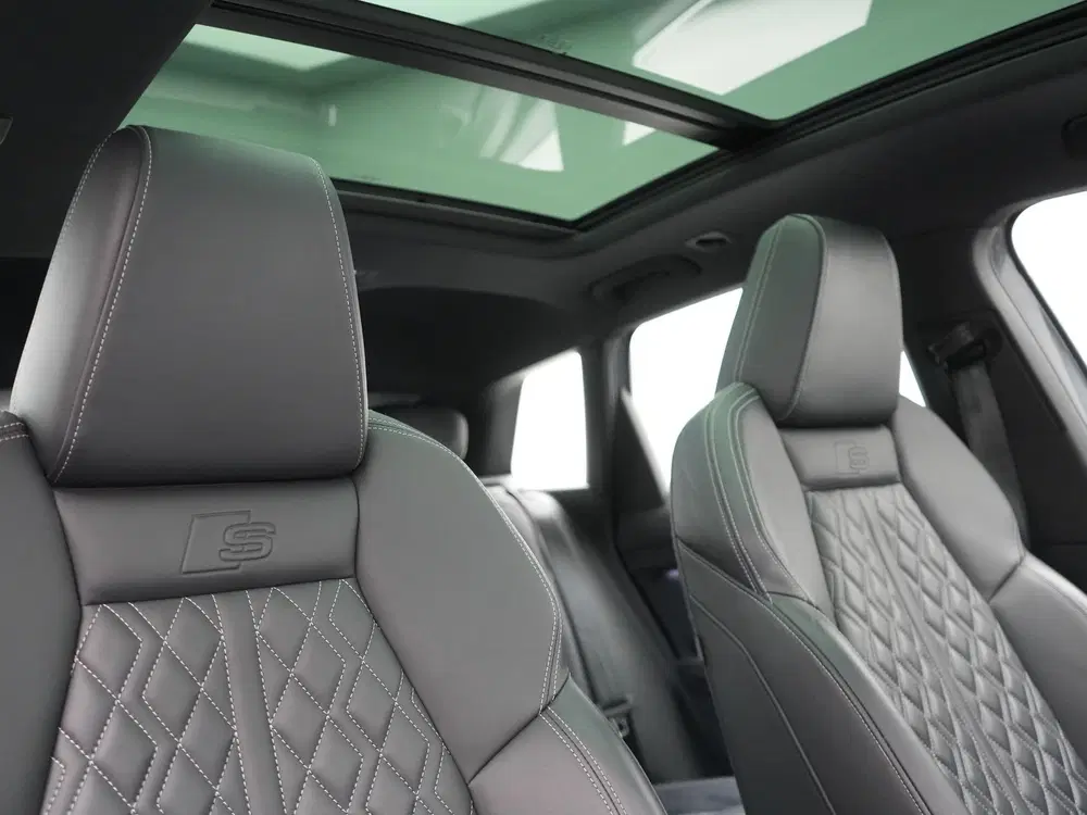 Audi Q4 e-tron 35 2x S Line 55 kWh 170pk Dealer O.H. uit 2021, foto 15