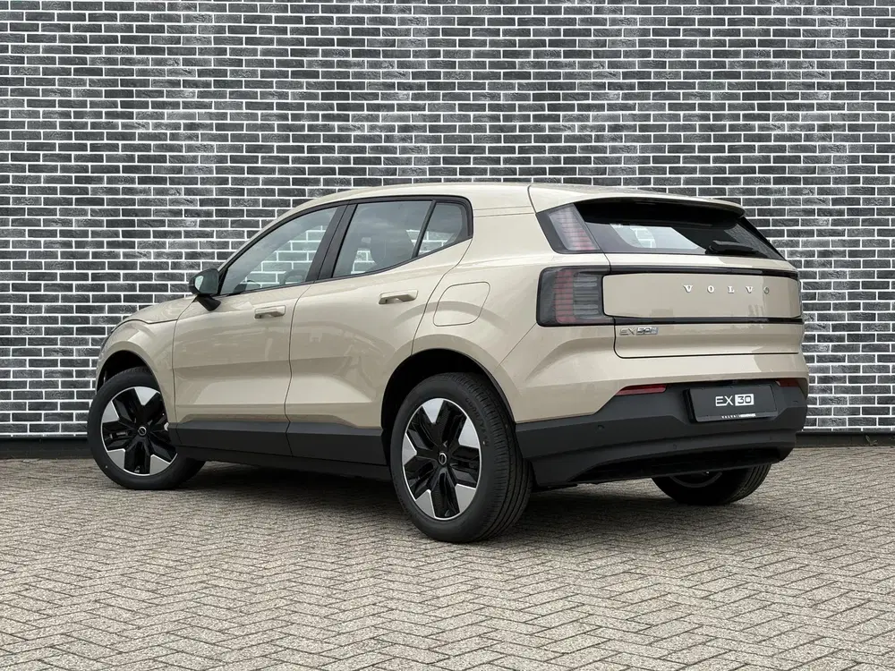 Volvo EX30 P3 Plus Europa 51 kWh uit 2026, foto 7