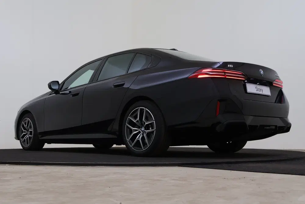 BMW i5 eDrive40 M Sport uit 2026, foto 11