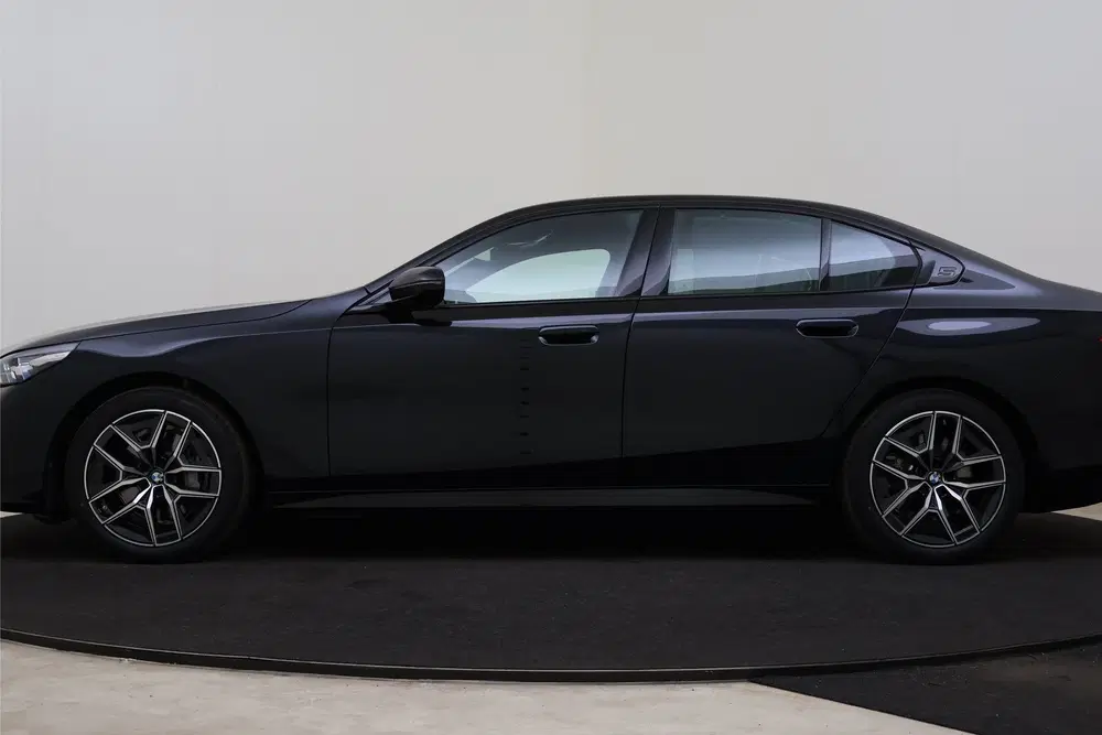 BMW i5 eDrive40 M Sport uit 2026, foto 14