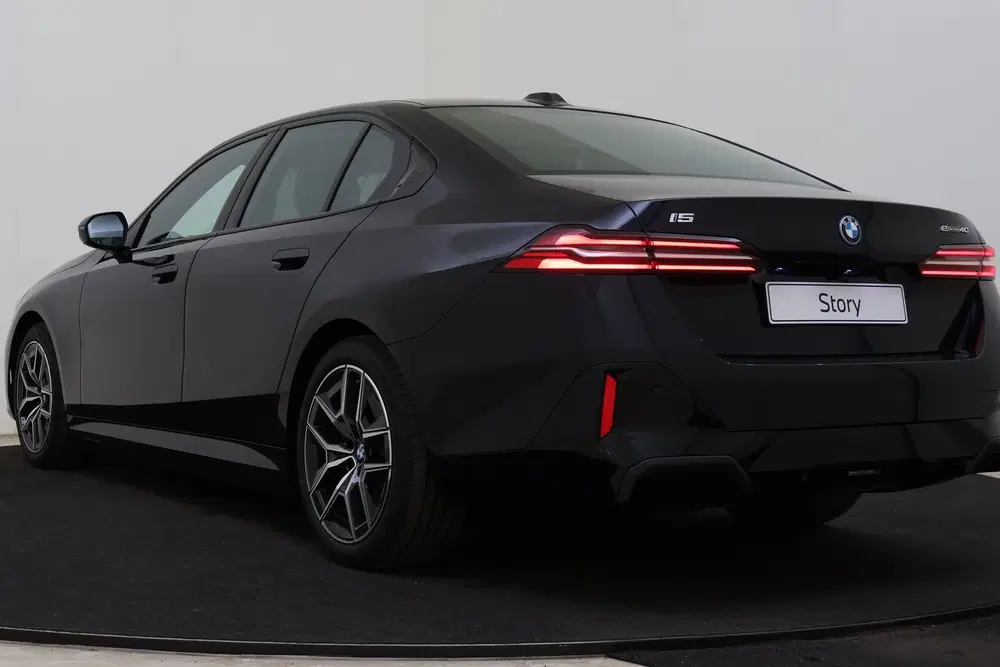 BMW i5 eDrive40 M Sport uit 2026, foto 15