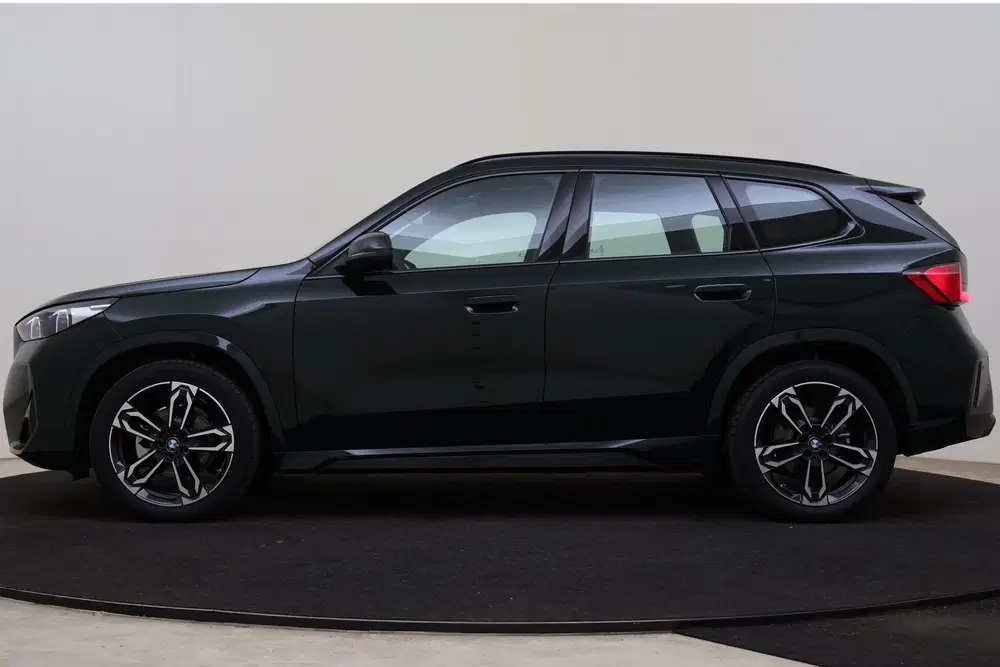 BMW iX1 eDrive20 M Sport uit 2026, foto 14