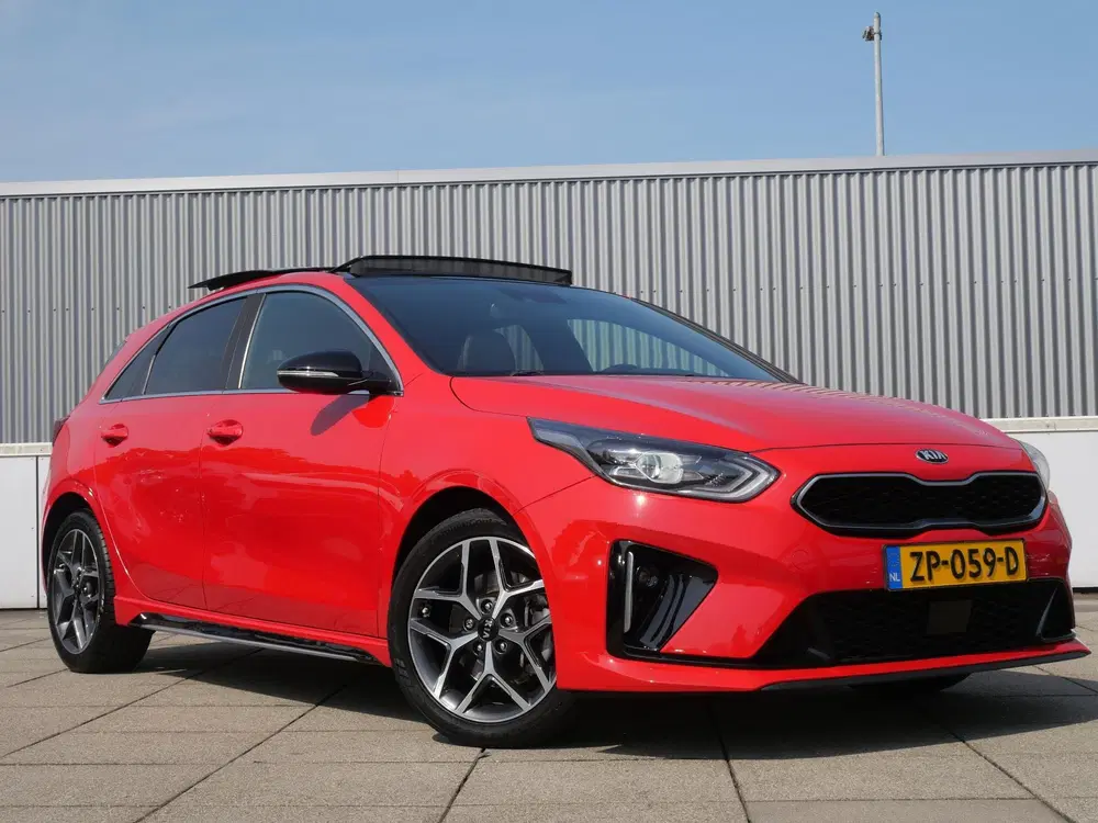 Kia Ceed 1.0 T-GDi GT-Line uit 2019, foto 2