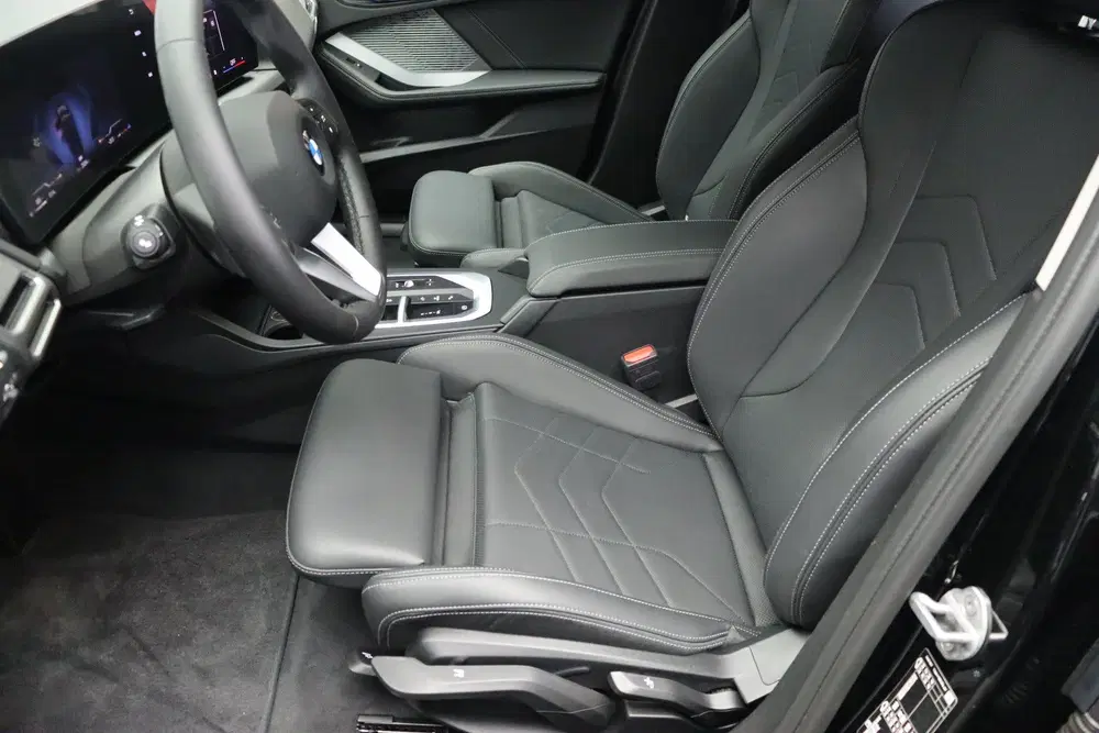 BMW 1-serie 120 M Sport Automaat uit 2025, foto 9