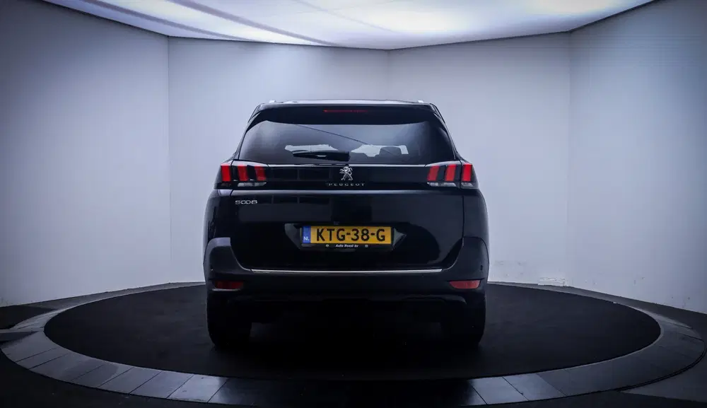 Peugeot 5008 1.2T Aut. 7P ALLURE Pack FULL LED uit 2023, foto 6