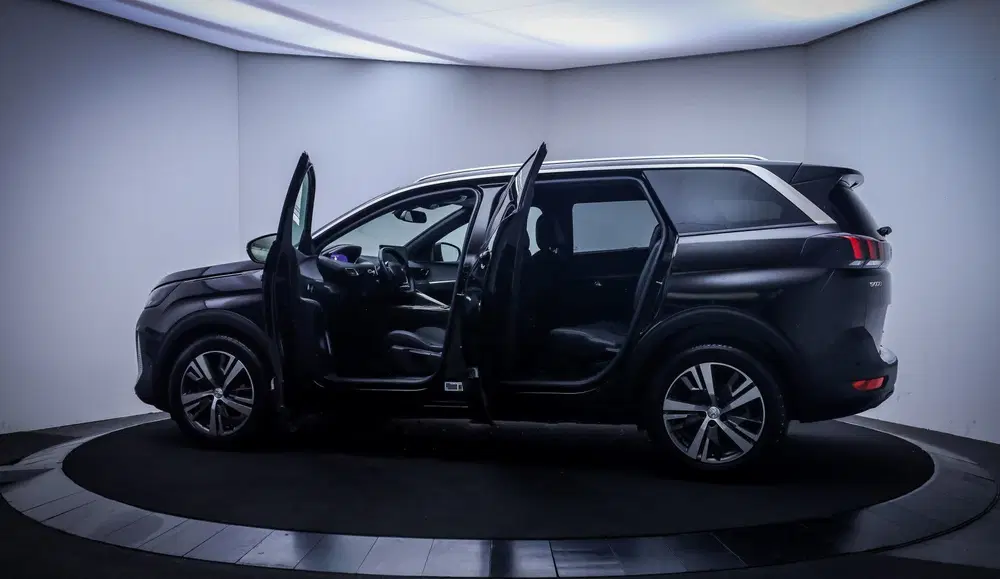 Peugeot 5008 1.2T Aut. 7P ALLURE Pack FULL LED uit 2023, foto 9