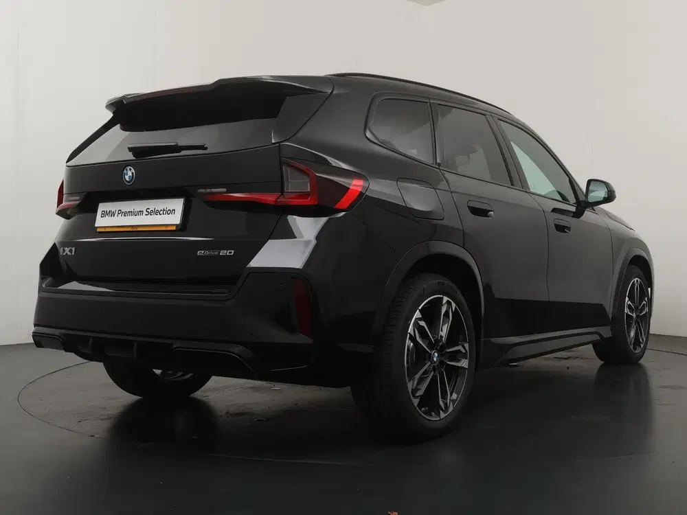 BMW iX1 eDrive20 67 kWh M Sport Edition uit 2026, foto 9