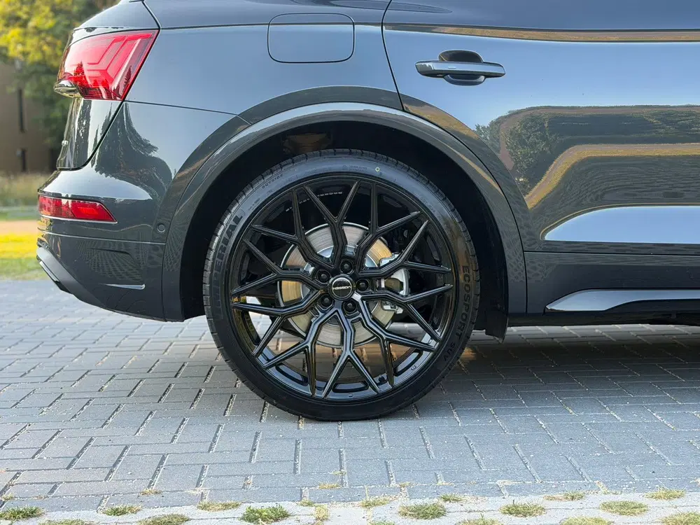 Audi Q5 50 TFSI e PANORAMADAK uit 2021, foto 5
