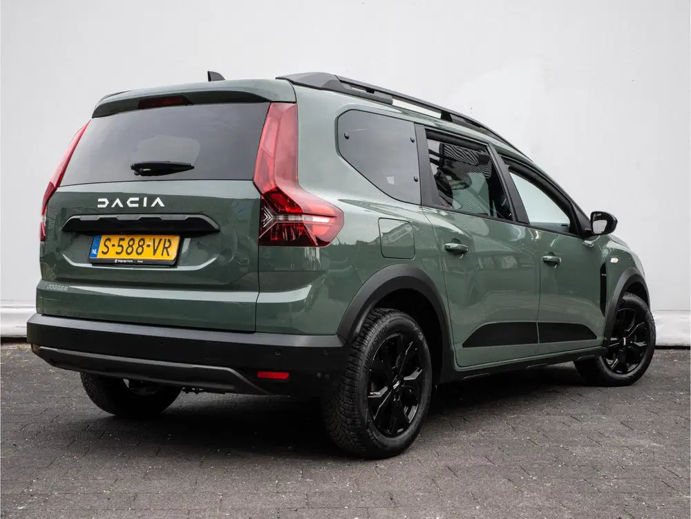 Dacia Jogger 1.0 TCe 110 Extreme 7p. Camera uit 2023, foto 10