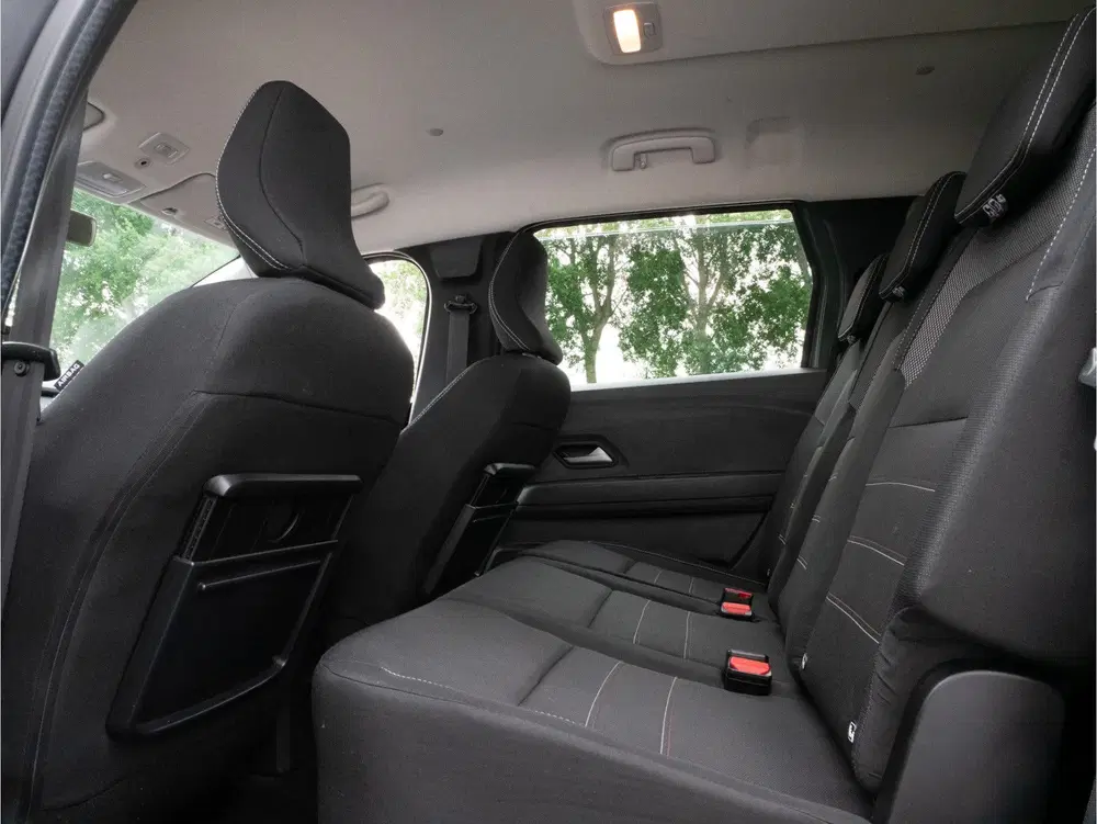 Dacia Jogger 1.0 TCe 110 Extreme 7p. Camera uit 2023, foto 14