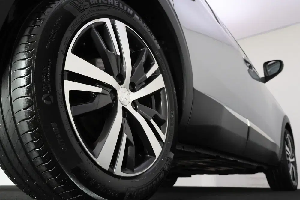 Peugeot 5008 1.2T Aut. 7p ALLURE Business FULL LED uit 2020, foto 14