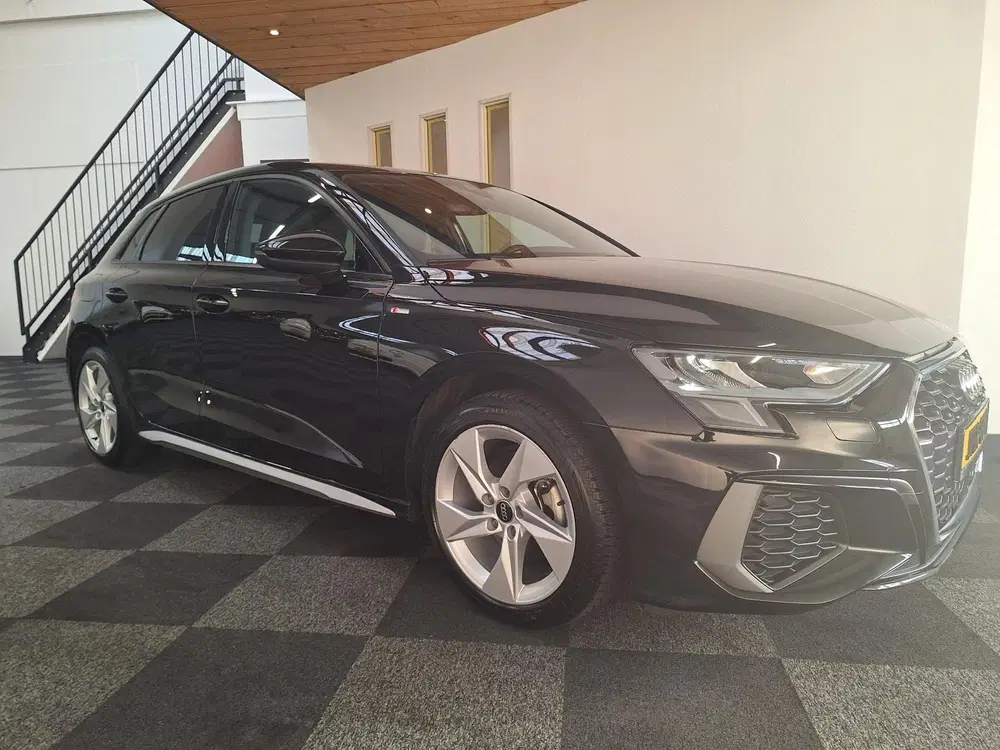Audi A3 2024. 30 TFSI S-LINE. 1e EIG. 26.000 km. uit 2024, foto 6