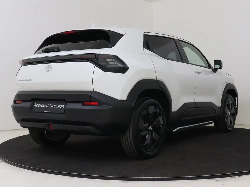 Toyota Urban Cruiser Executive 61 kWh (bj 2026 uit 2026, foto 2