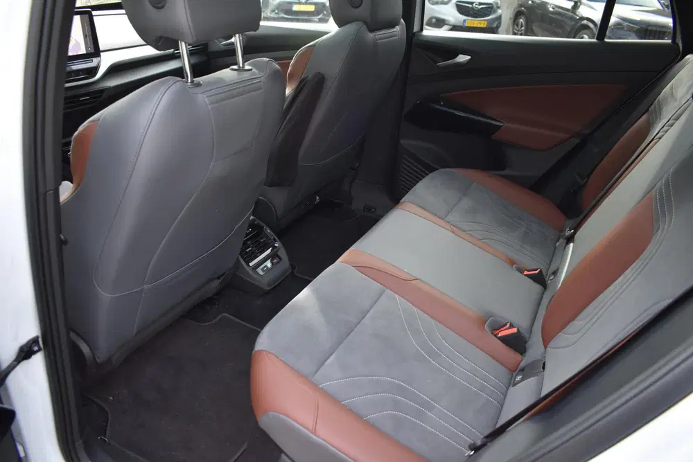 Volkswagen ID.4 First Max 77 kWh uit 2020, foto 13