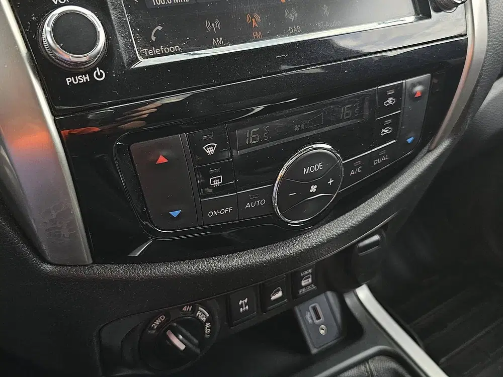Nissan Navara 2.3 4WD 4x4 160Pk NAP Origineel Nederlands uit 2019, foto 10